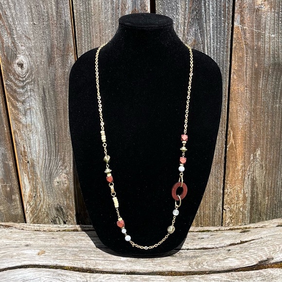 Lightweight long necklace with wood and misc beads - Picture 9 of 10